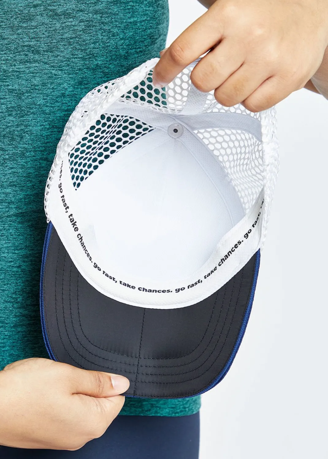 Women Oiselle Headwear*Runner Trucker