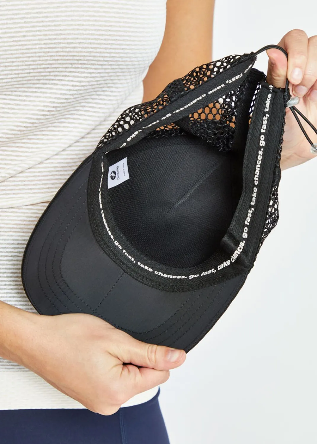 Women Oiselle Headwear*Runner Trucker
